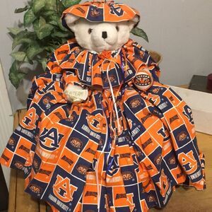Auburn  Bear
